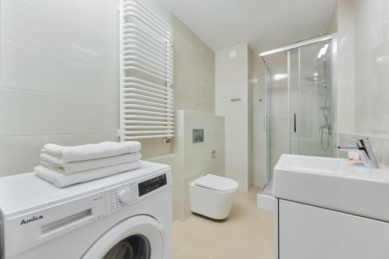 Modern Elegance Apartments Wroclaw With Ac By Noclegi Renters Dış mekan fotoğraf